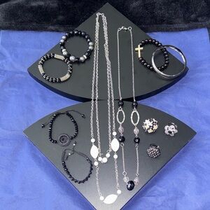 Elegant Black and Silver Jewelry Set